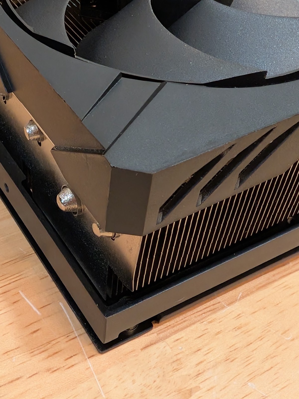 เอ. ข้อเสนอพิเศษ PNY GeForce R - Rtx 4090 24Gb Gddr6X บทวิจารณ์และราคา
